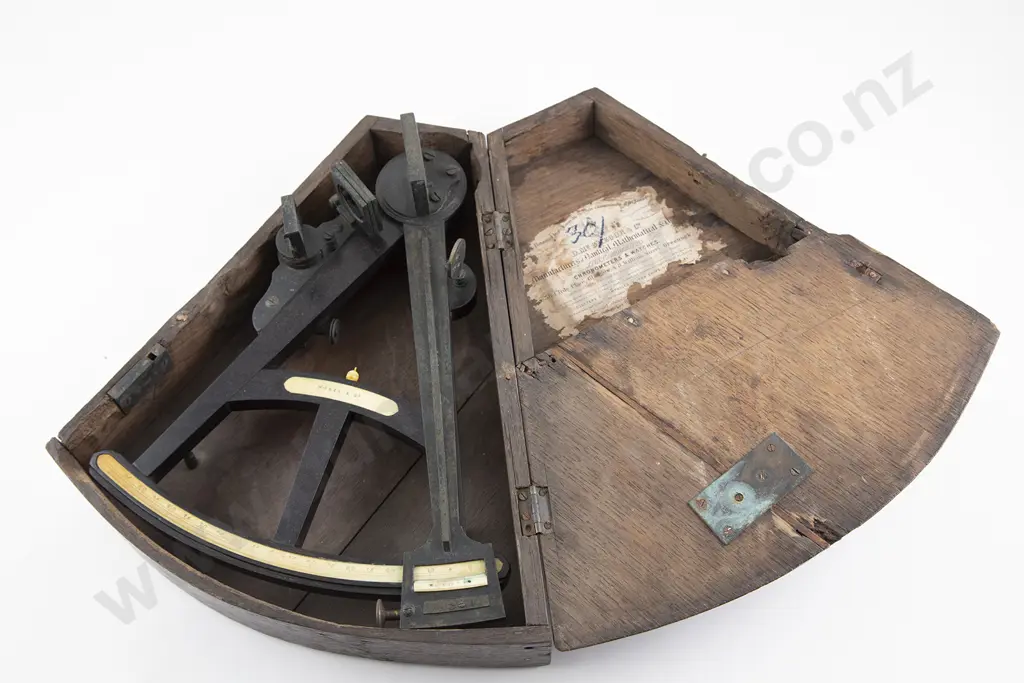 C19th Oak Cased Radius Octant By Norie & Co London Image 1++