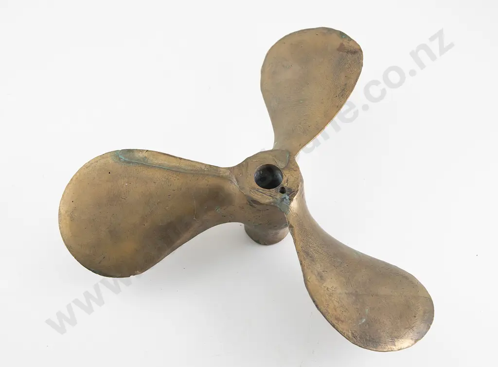 Small 3 Bladed Brass Boat Propellor Image 1++