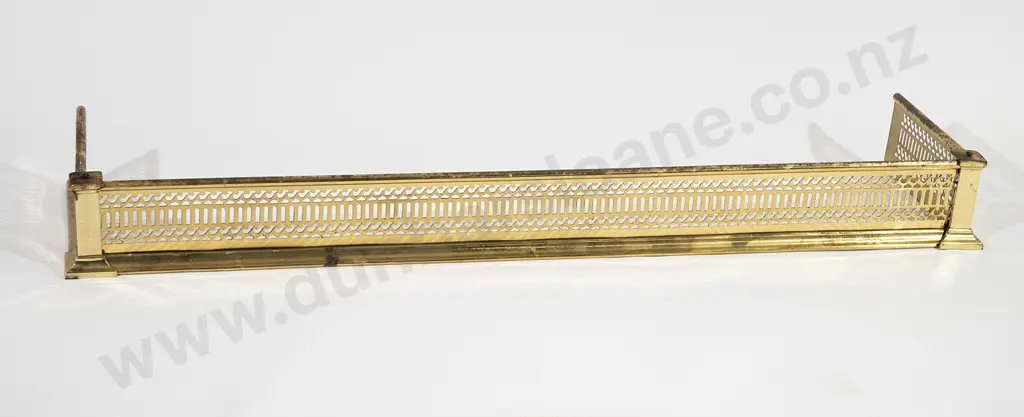 Late Victorian Pierced Brass Fender Image 1++