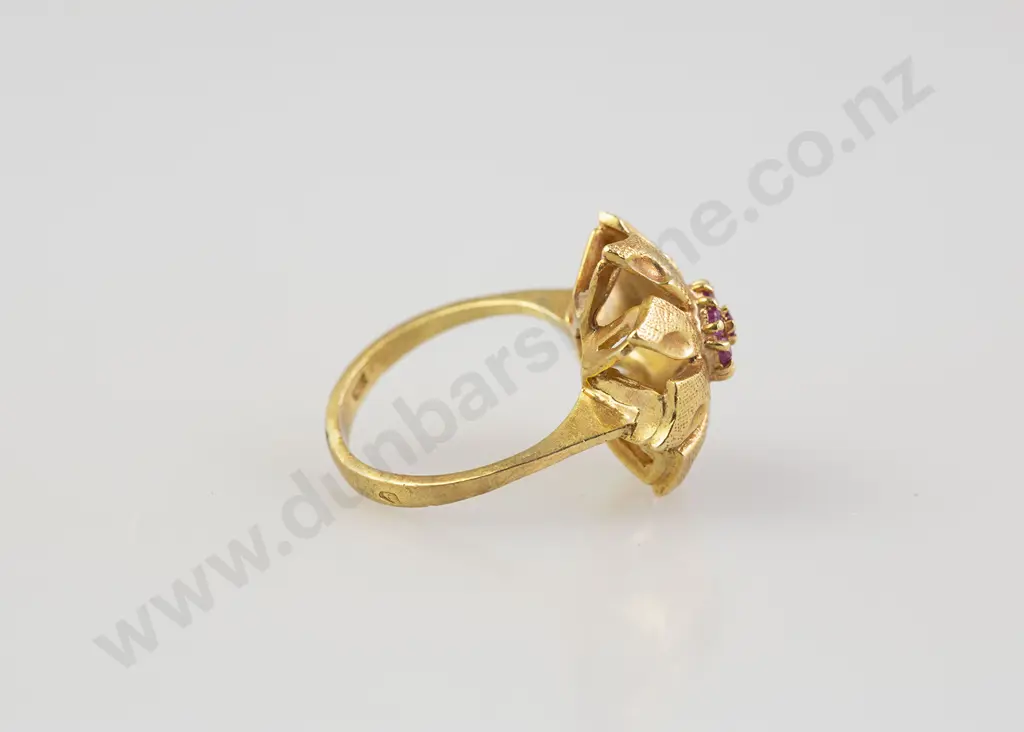 18ct Seven Stone Ruby Modern Design Floret Cluster Dress Ring Image 1++