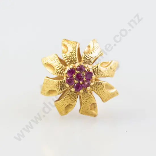 18ct Seven Stone Ruby Modern Design Floret Cluster Dress Ring