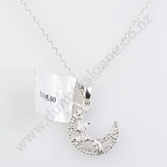 As New 18ct White Gold 30stone Diamond Crescent Pendant