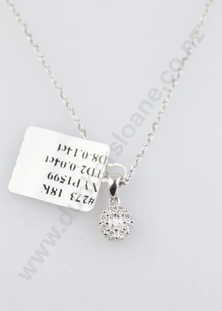 As New 18ct White Gold 10stone Diamond Floret Cluster Pendant Image 1++
