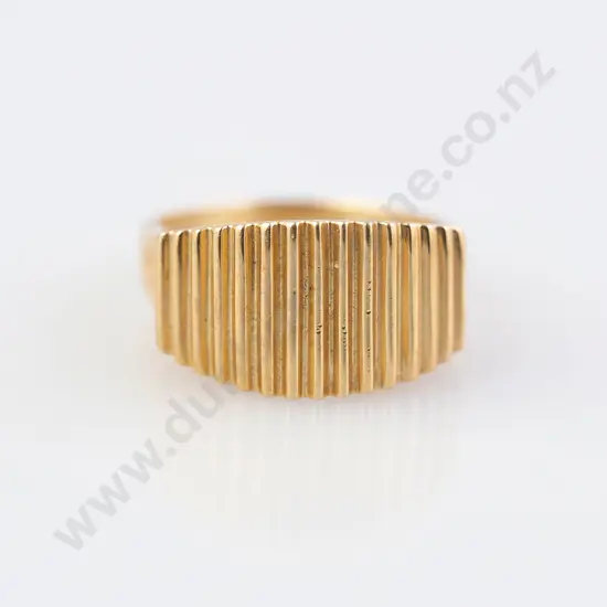 14ct Fancy Ribbed Modern Design Ring