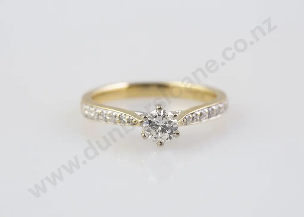 18ct Solitaire Diamond Ring Image 1++