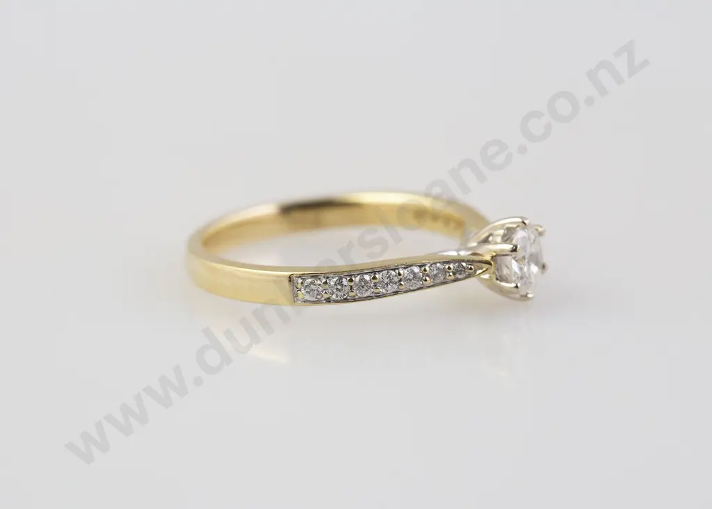 18ct Solitaire Diamond Ring Image 1++