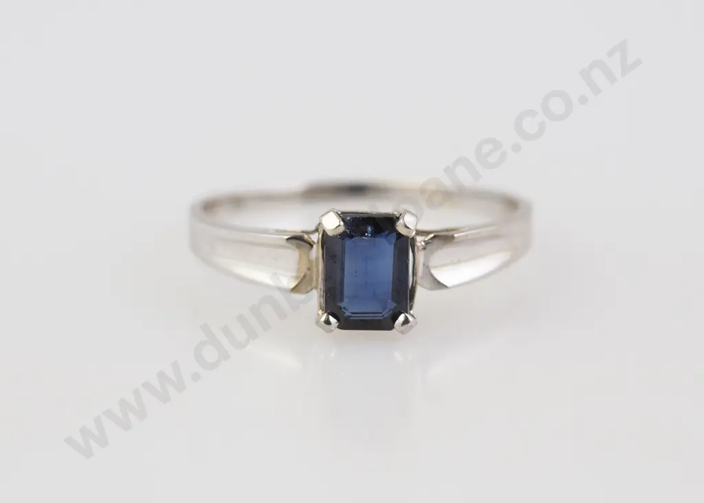 14ct White Gold Single Sapphire Ring Image 1++