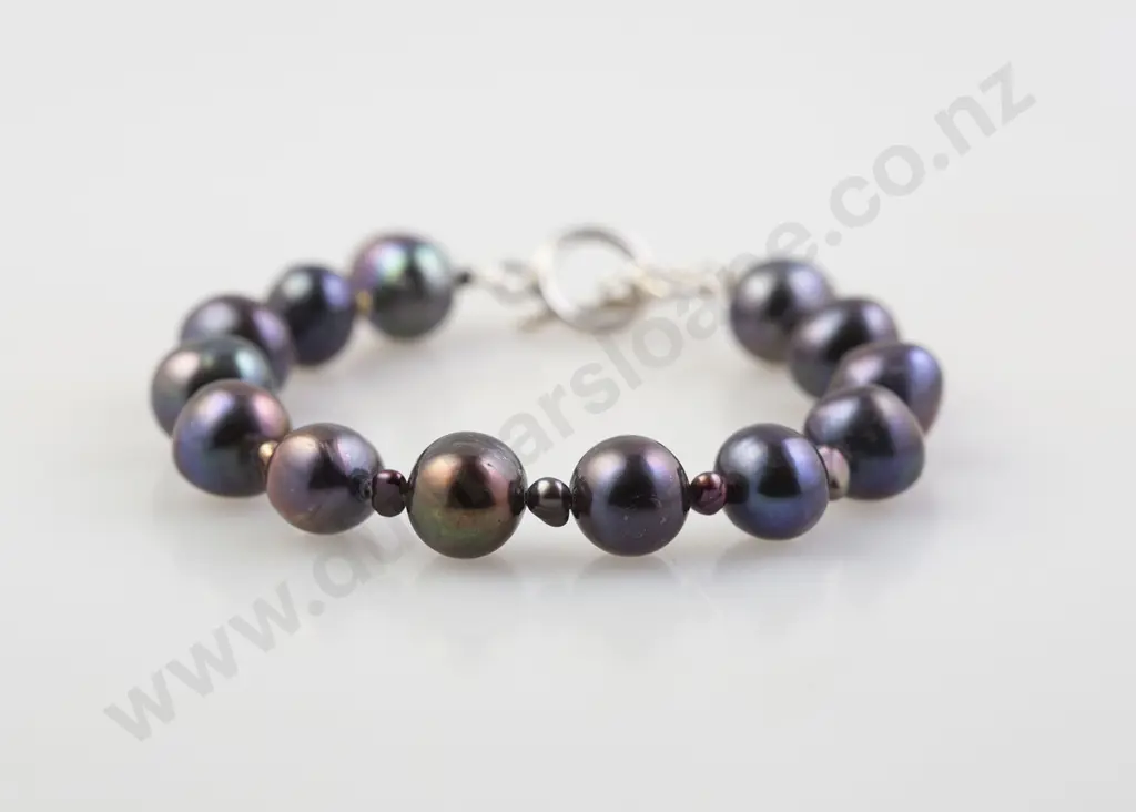 Uniform Fresh Water Black Pearl Bracelet Image 1++