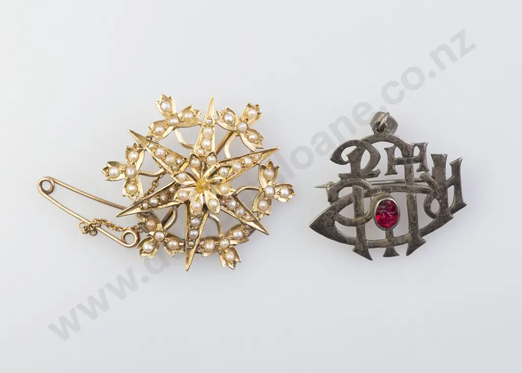 Victorian 15ct Half Pearl Starburst Brooch Image 1++