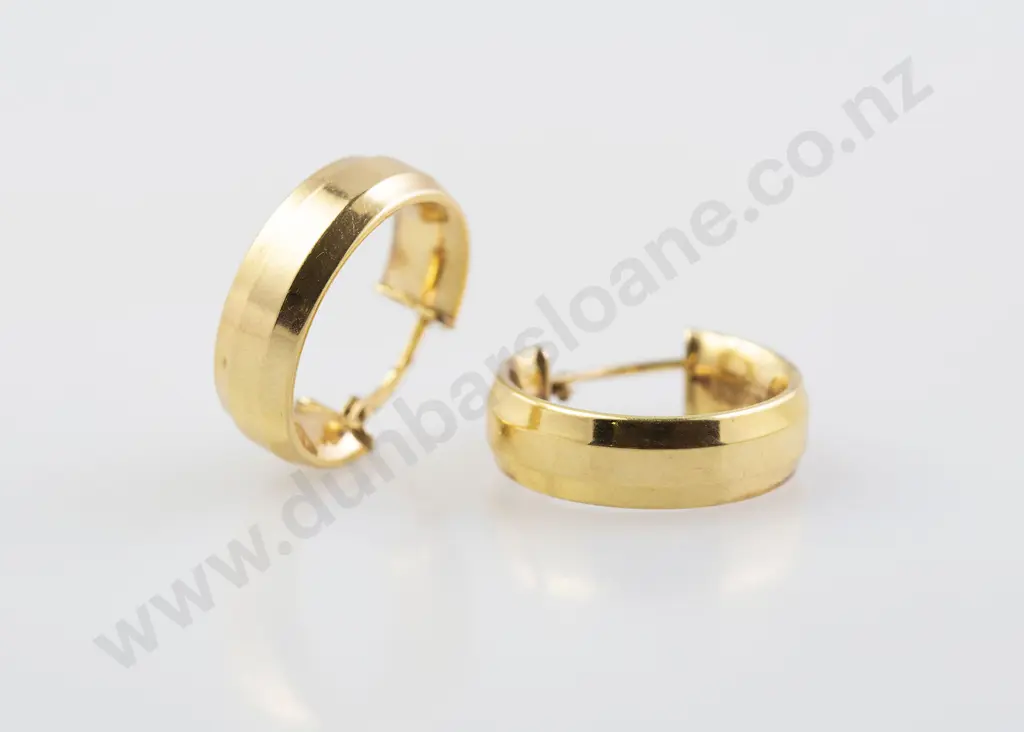 Pair 9ct Plain Hoop Earrings Image 1++