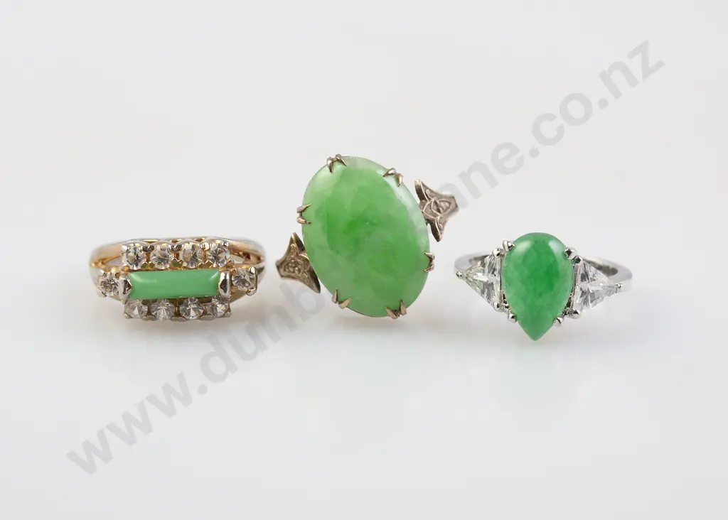 9ct Chrysoprase Ring Image 1++