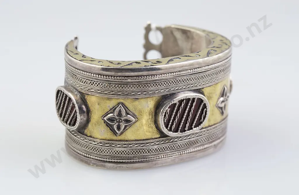 Antique Possible Yemen Traditional Bracelet Cuff Image 1++