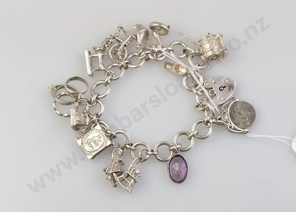 S/S Trace Link Charm Bracelet Image 1++