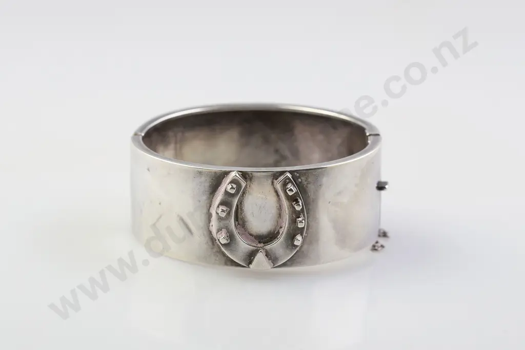 Wide S/S Hinged Snap Bangle Image 1++