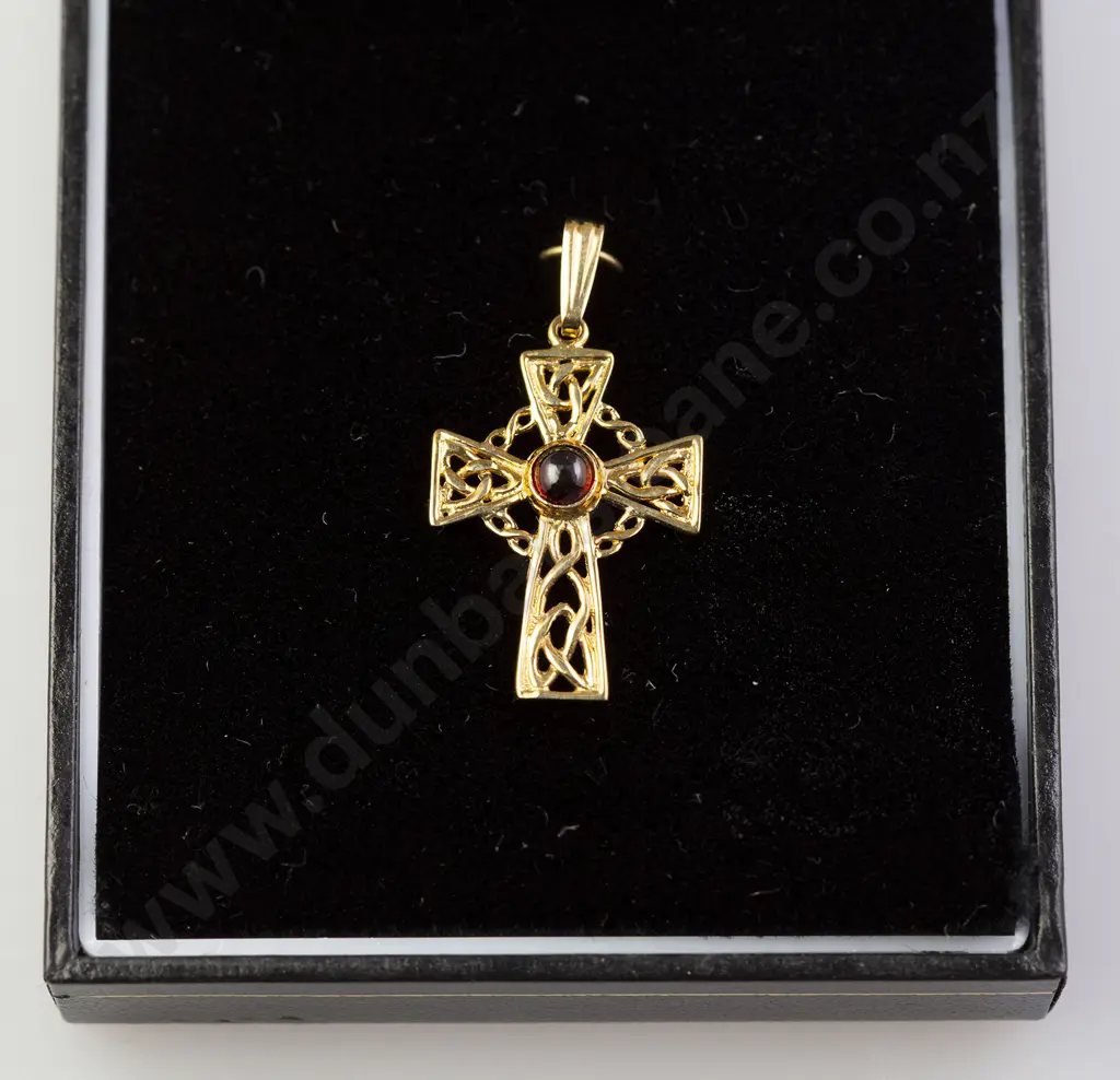 9ct Celtic Design Cross Pendant Image 1++