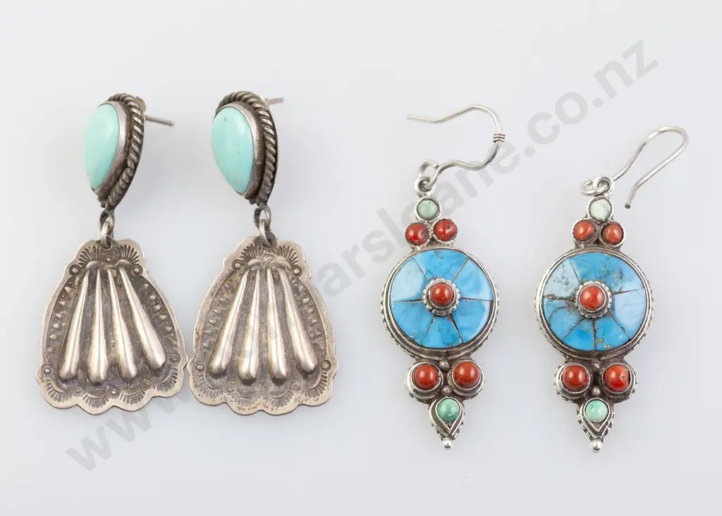 Pair North American J Mutte Earrings Image 1++
