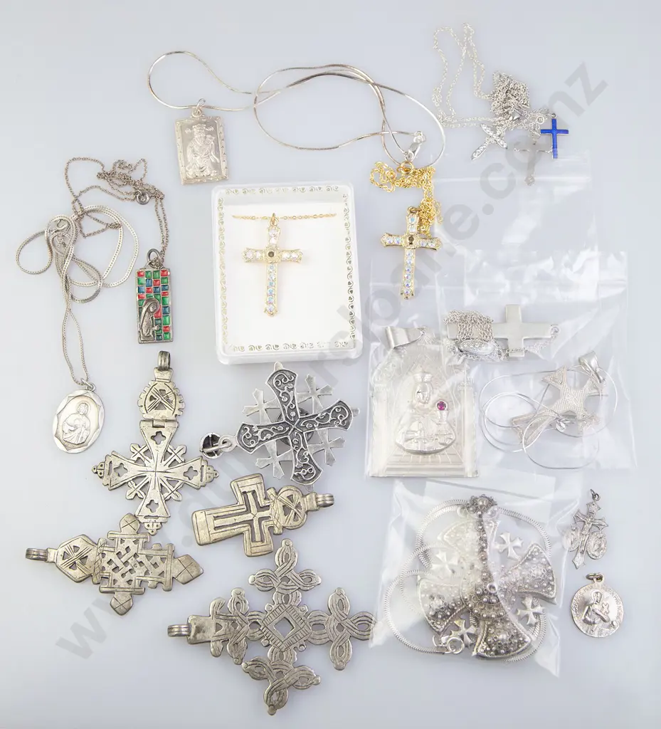 Collection Various Religions Jewellery Image 1++