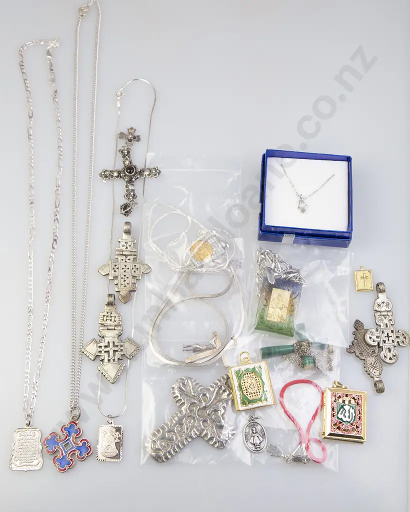 Collection Various Religions Jewellery Image 1++