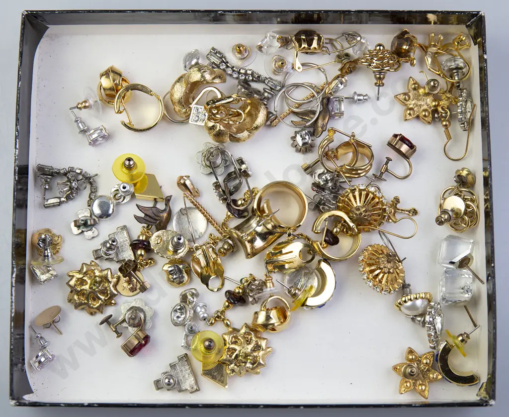 Large Collection Dress and Stud Earrings Image 1++