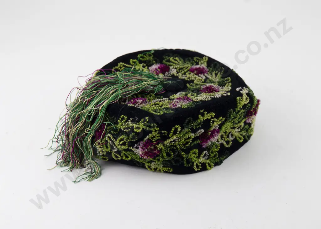 Edwardian Gents Velvet Hand Worked Smoking Cap Image 1++