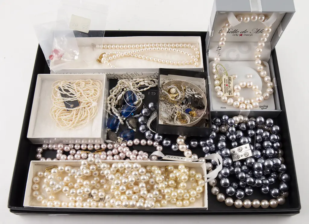 Collection Mainly Imitation Pearl Jewellery Image 1++