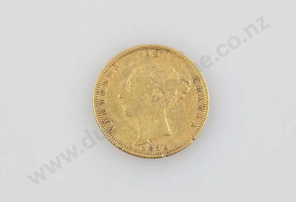 1876 Half Gold Sovereign Image 1++