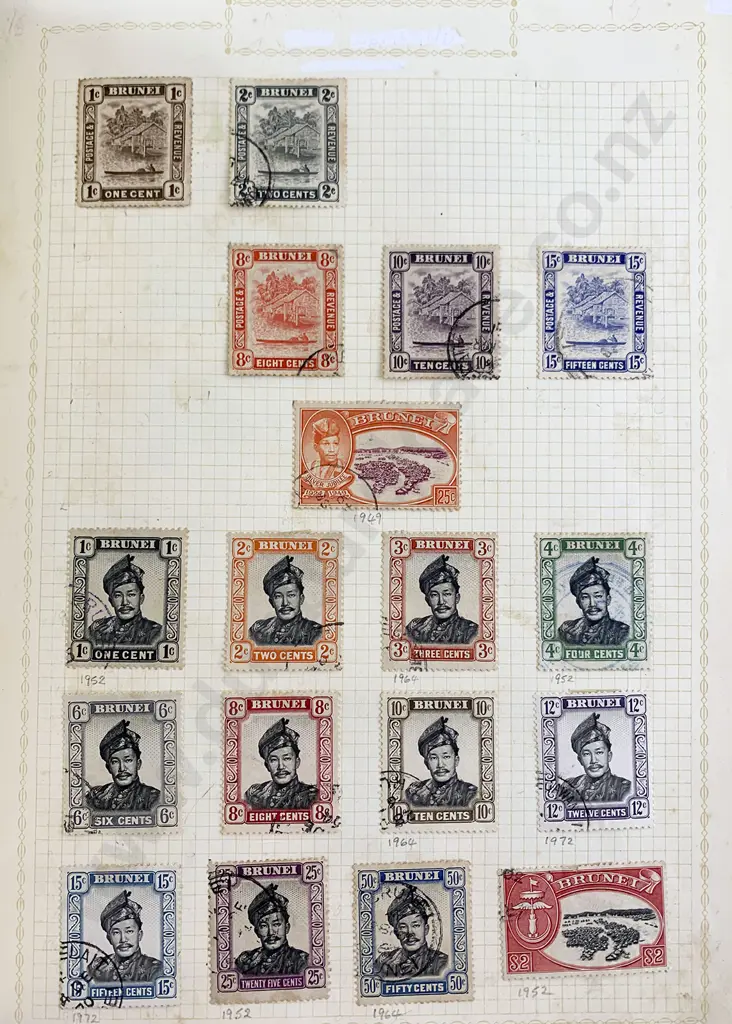 Six Small Vintage Stamp Albums Image 1++