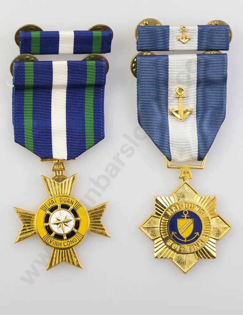 Two Vietnam Service Medals Image 1++