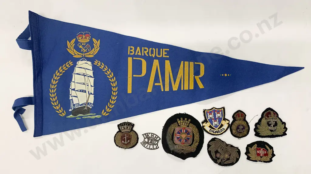 Collection Navel Cloth Badges Image 1++