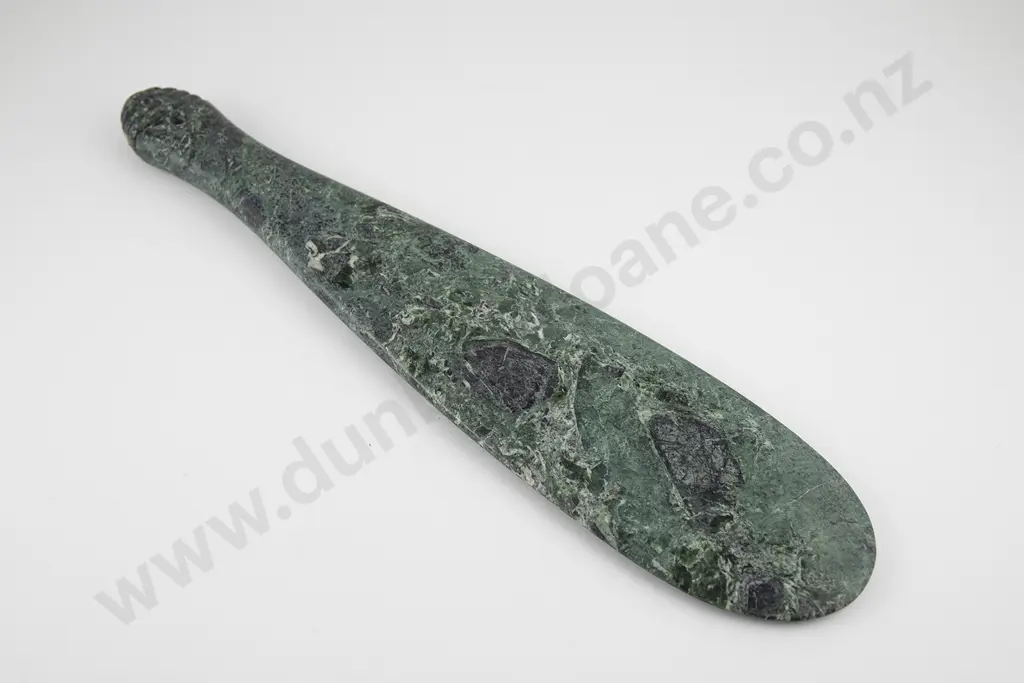 Mere Pounamu ( Nephrite Hand Club) Image 1++