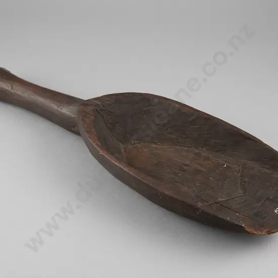 Tiheru (canoe bailer)