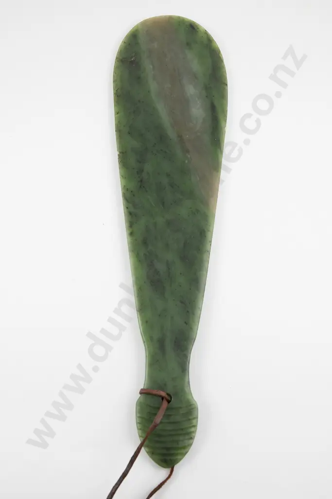 A Superb Historically Important Chiefs Mere Pounamu ( Short bladed Greenstone Weapon) Image 1++