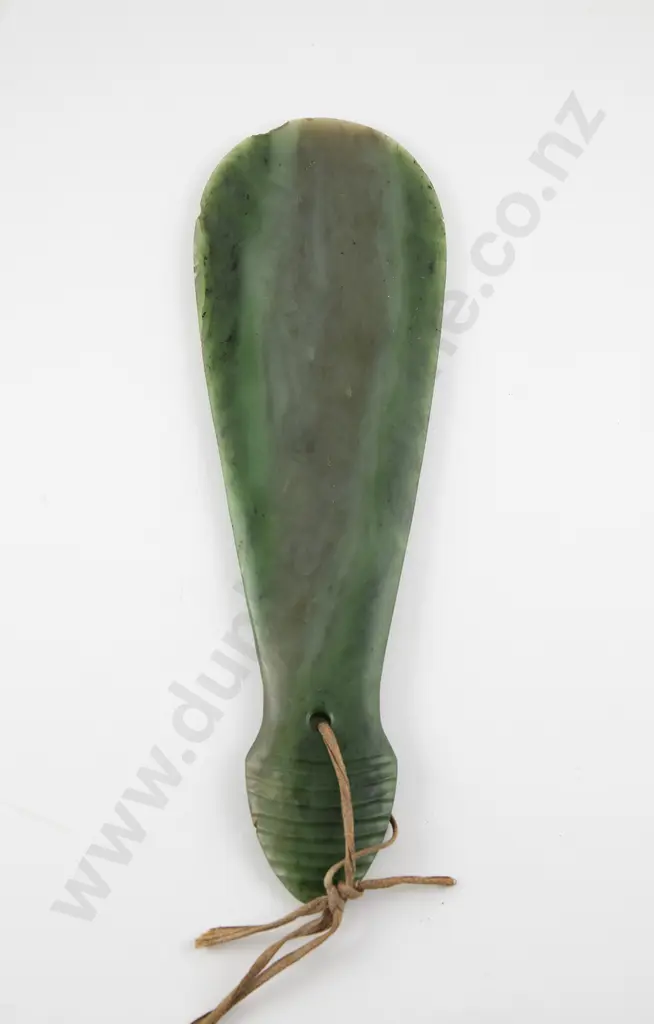 A Superb Historically Important Chiefs Mere Pounamu ( Short bladed Greenstone Weapon) Image 1++