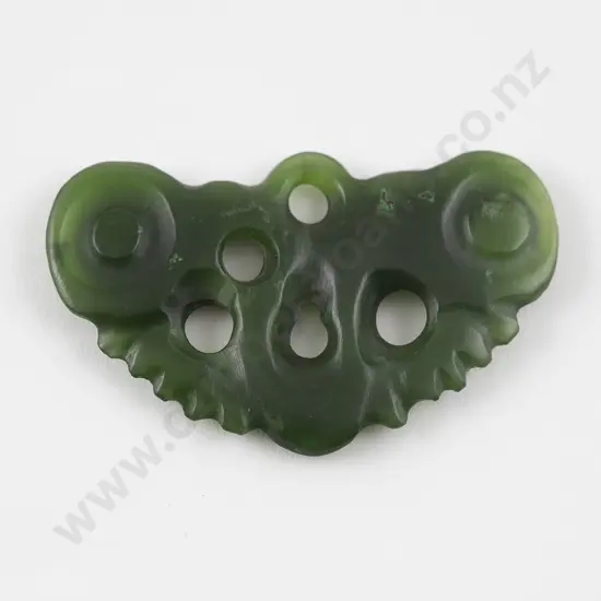 Pounamu Pekapeka (Nephrite Pendant)
