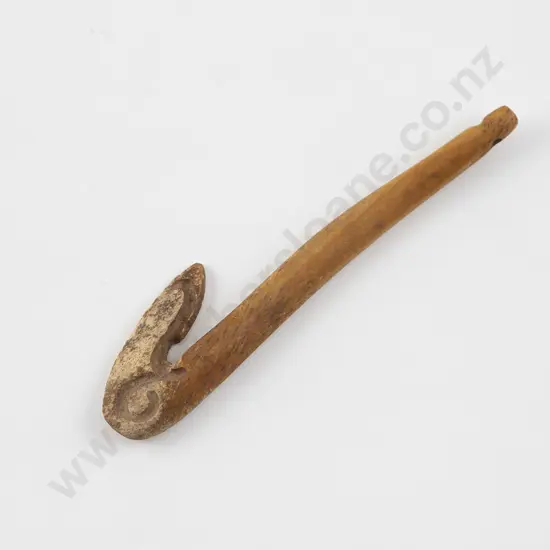 Bone Matau (Fish Hook)