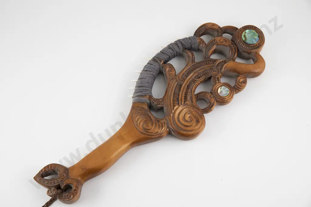 Maripi ( Shark Tooth Knife) by Rangi Redman Image 1++