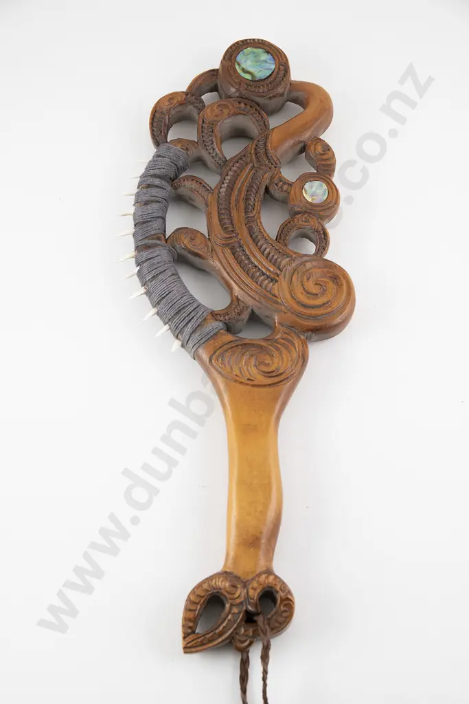 Maripi ( Shark Tooth Knife) by Rangi Redman Image 1++