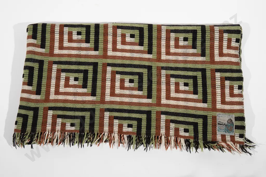 Manatunga Wool Travel Rug Image 1++