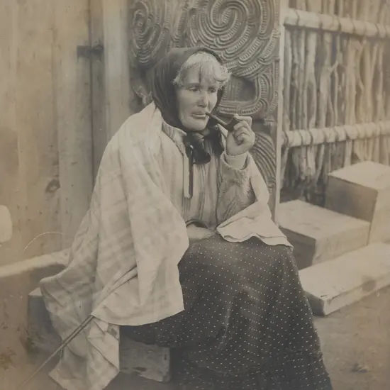 Arthur James Illes photograph of Guide Sophia