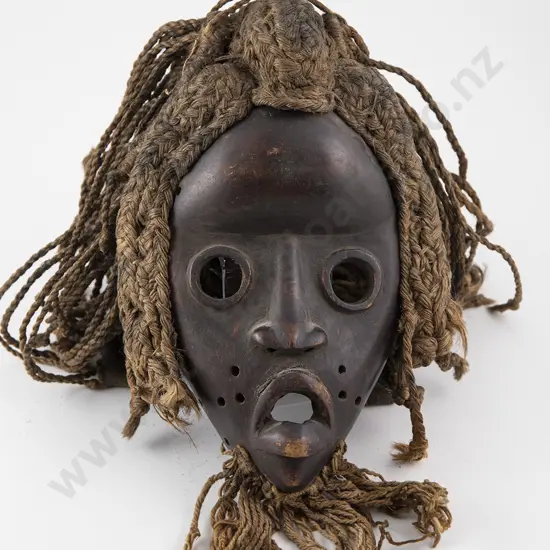 A Dan mask