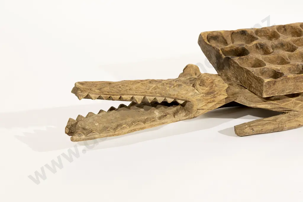 Large And Impressive Crocodile Game Board From The Dan Tribe Image 1++