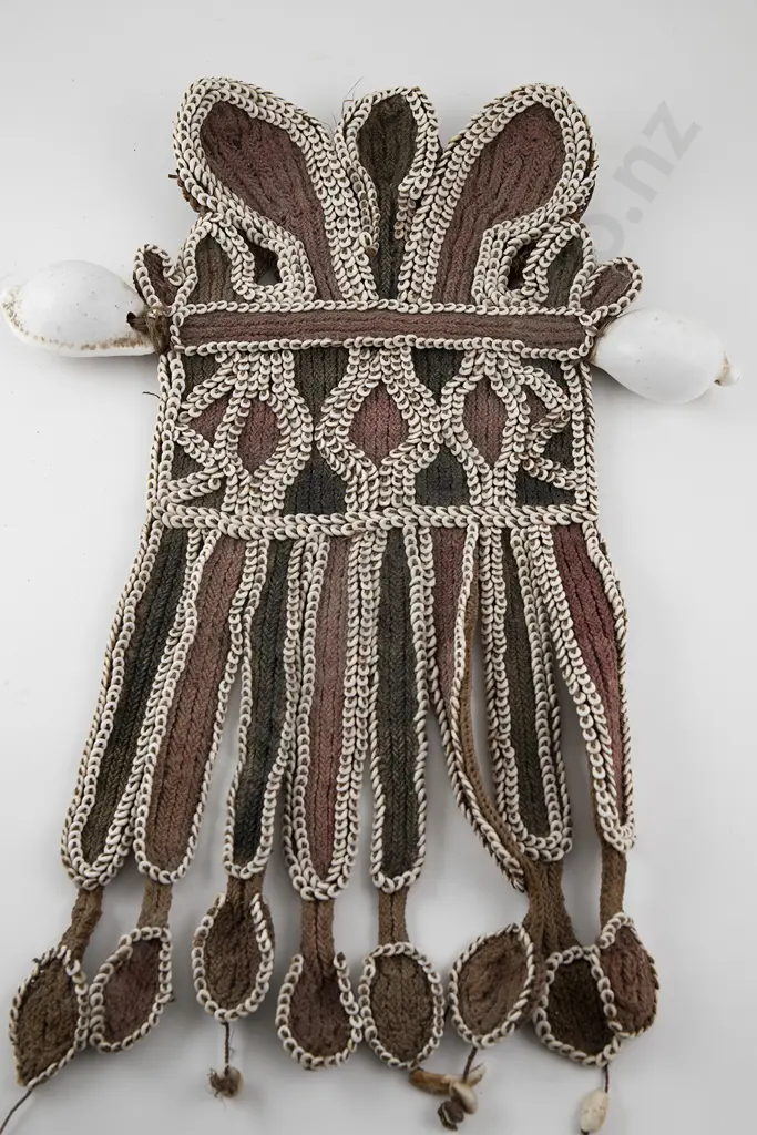 Papua New Guinea breast ornament Image 1++