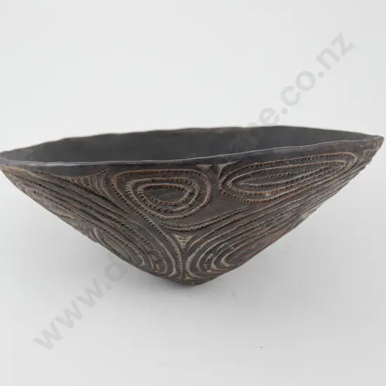 Papua New Guinea pottery food  bowl