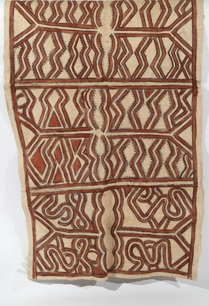 Papua New Guinea  Oro province tapa cloth Image 1++