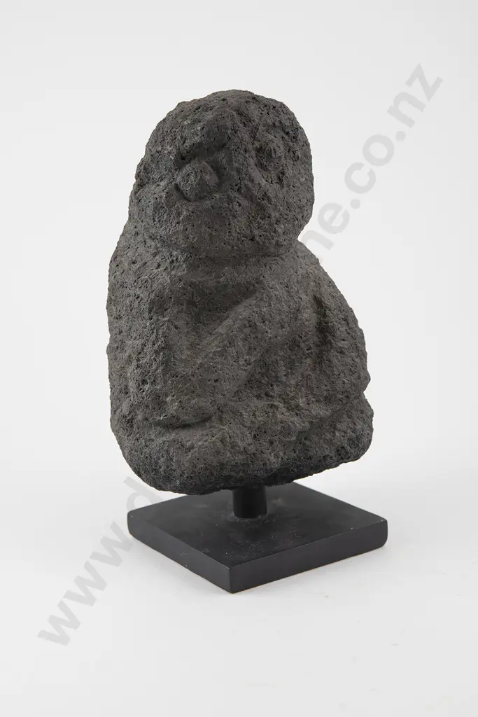 Stone Sumba figure Image 1++