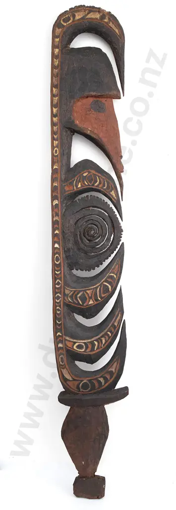 Papua New Guinea Yipwon Spirit figure Image 1++
