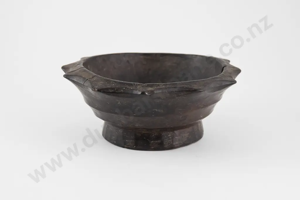 Early 19th century Melanesian Hard wood bowl Image 1++