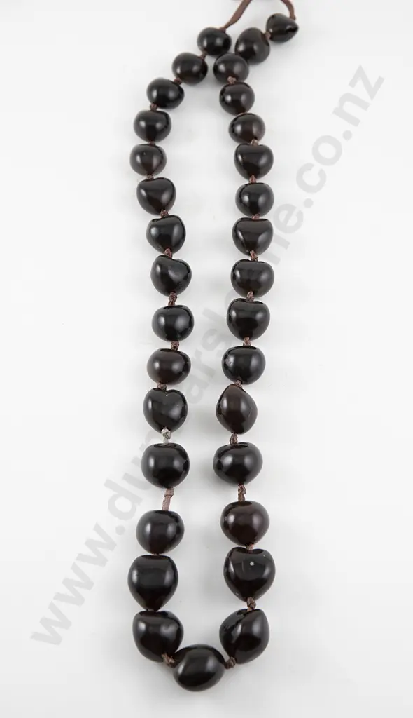 Kukui Nut Lei Image 1++