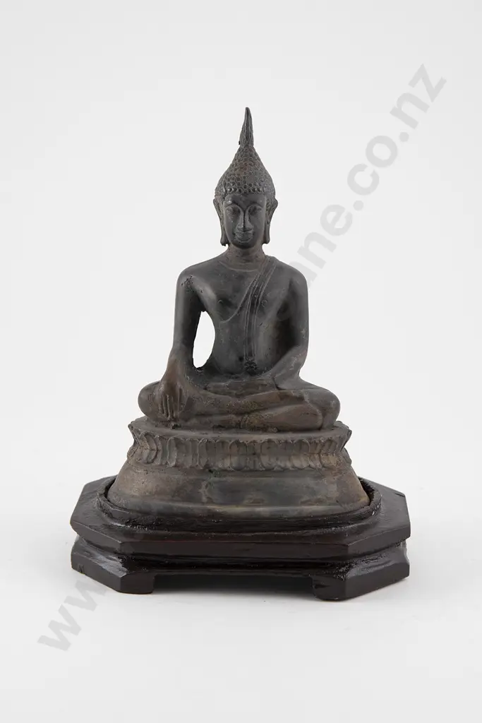 Thai  19th Century Buddha Figure Image 1++