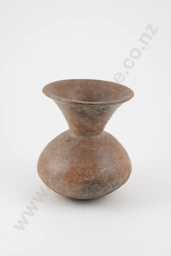 Rare Thai Bronze Age Red Slip Jar Image 1++